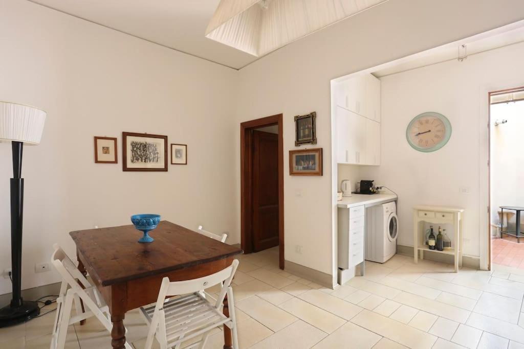 Belle Donne Historical Apartment - City Center フィレンツェ エクステリア 写真